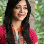 Janani Iyer Age, Body, Height, Biography, Images, Affairs & Net Worth