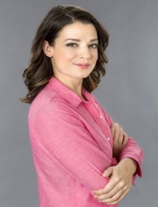 Kimberley Sustad Actress Age, Height, Birth Year, Family, Husband, Bio
