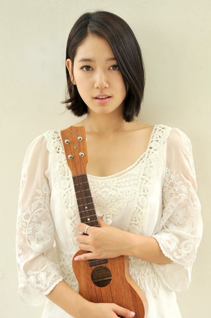Park shin hye age